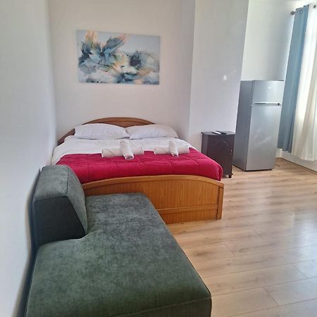Albania Apartment Comfort Near Tirana City Center المظهر الخارجي الصورة
