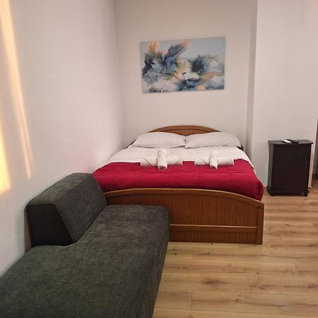 Albania Apartment Comfort Near Tirana City Center المظهر الخارجي الصورة