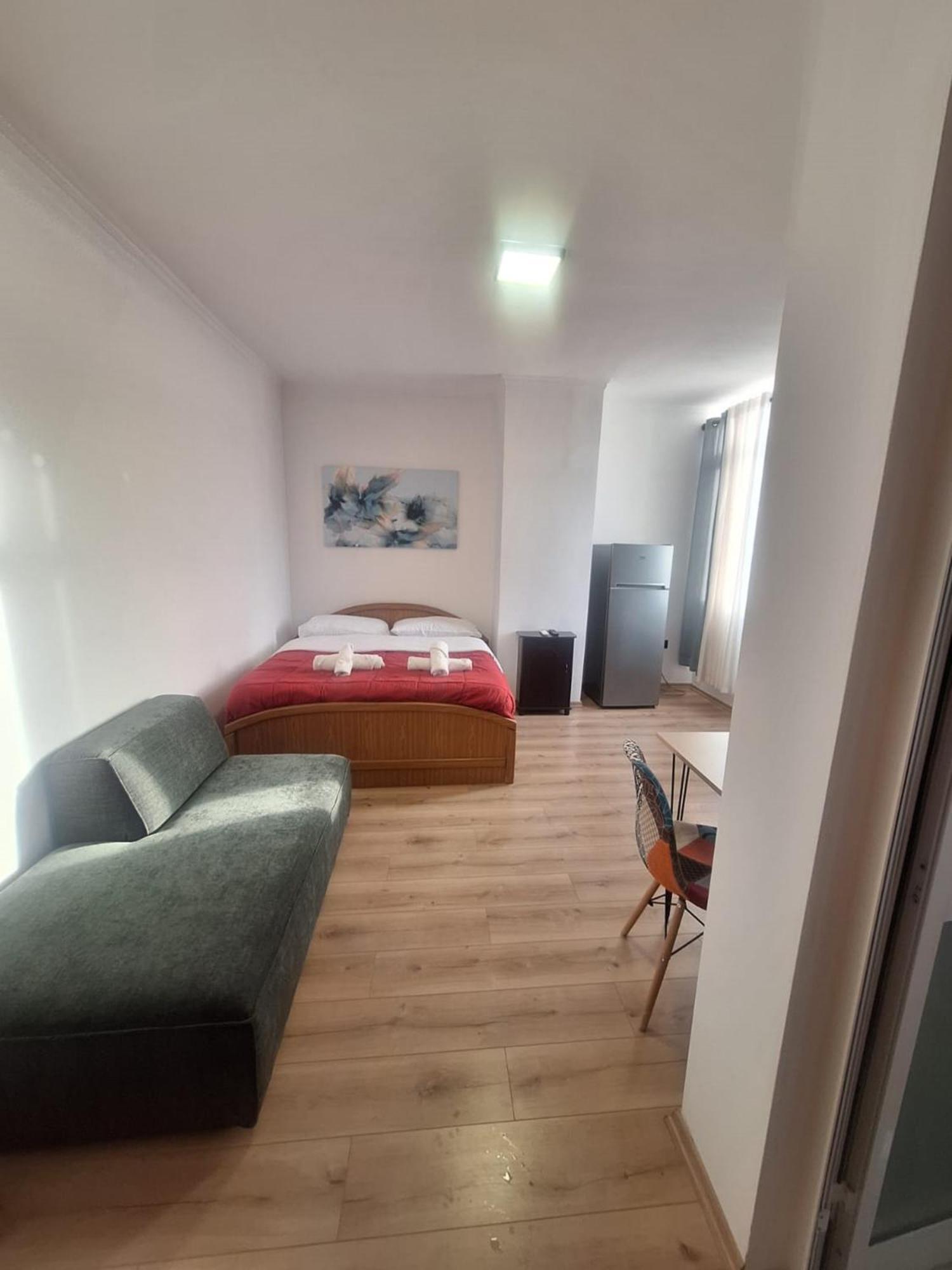 Albania Apartment Comfort Near Tirana City Center المظهر الخارجي الصورة