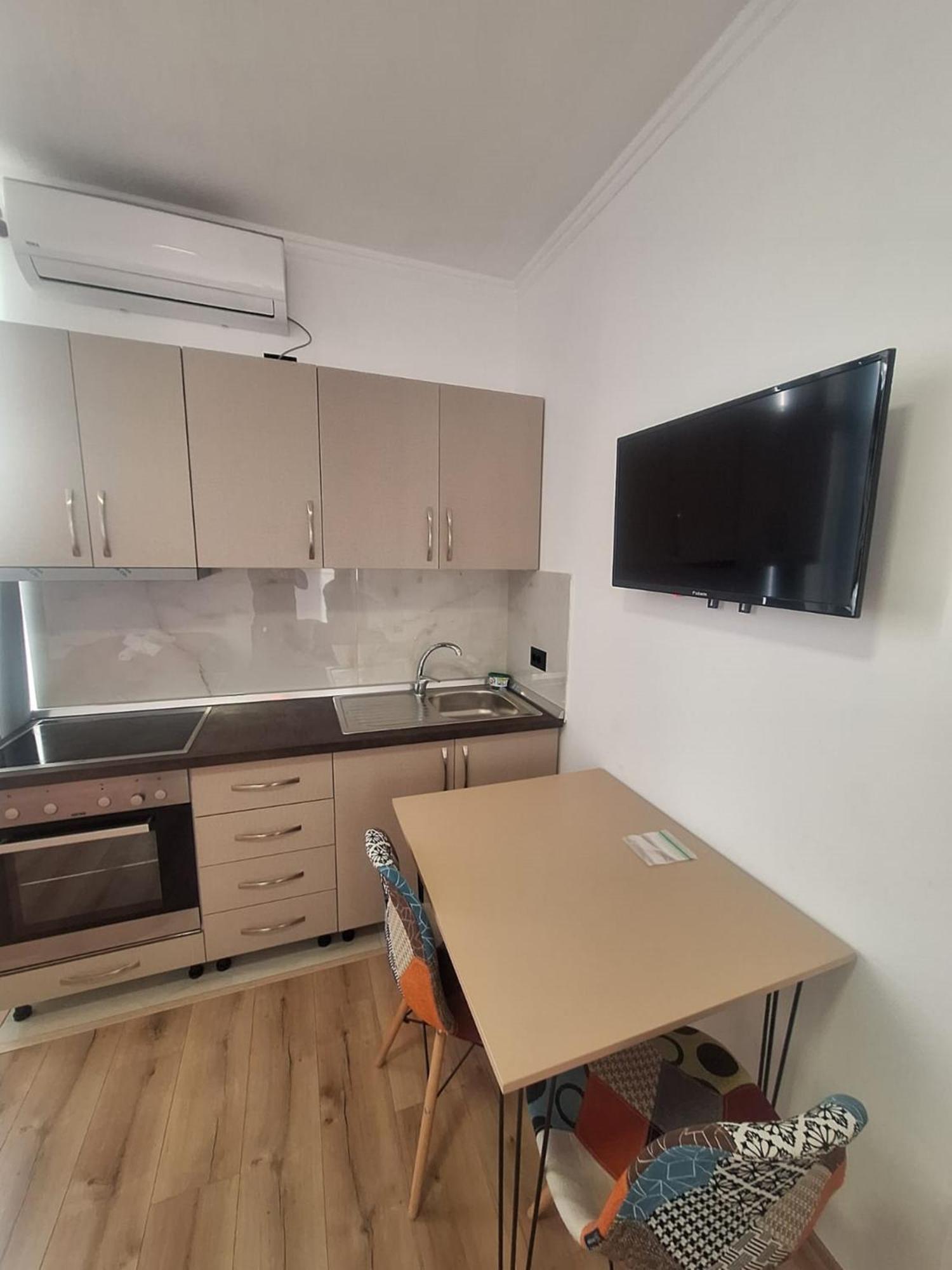 Albania Apartment Comfort Near Tirana City Center المظهر الخارجي الصورة