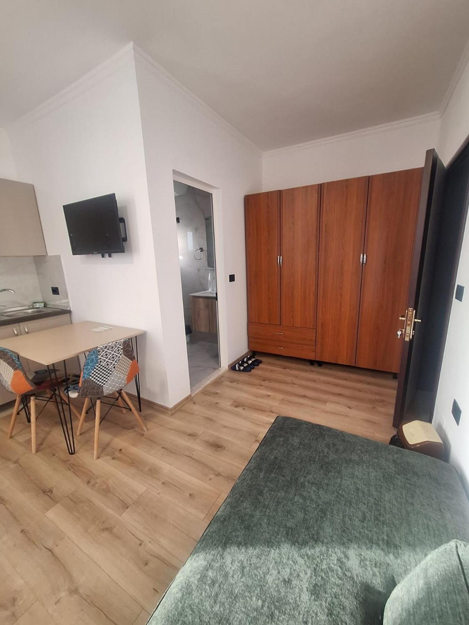 Albania Apartment Comfort Near Tirana City Center المظهر الخارجي الصورة